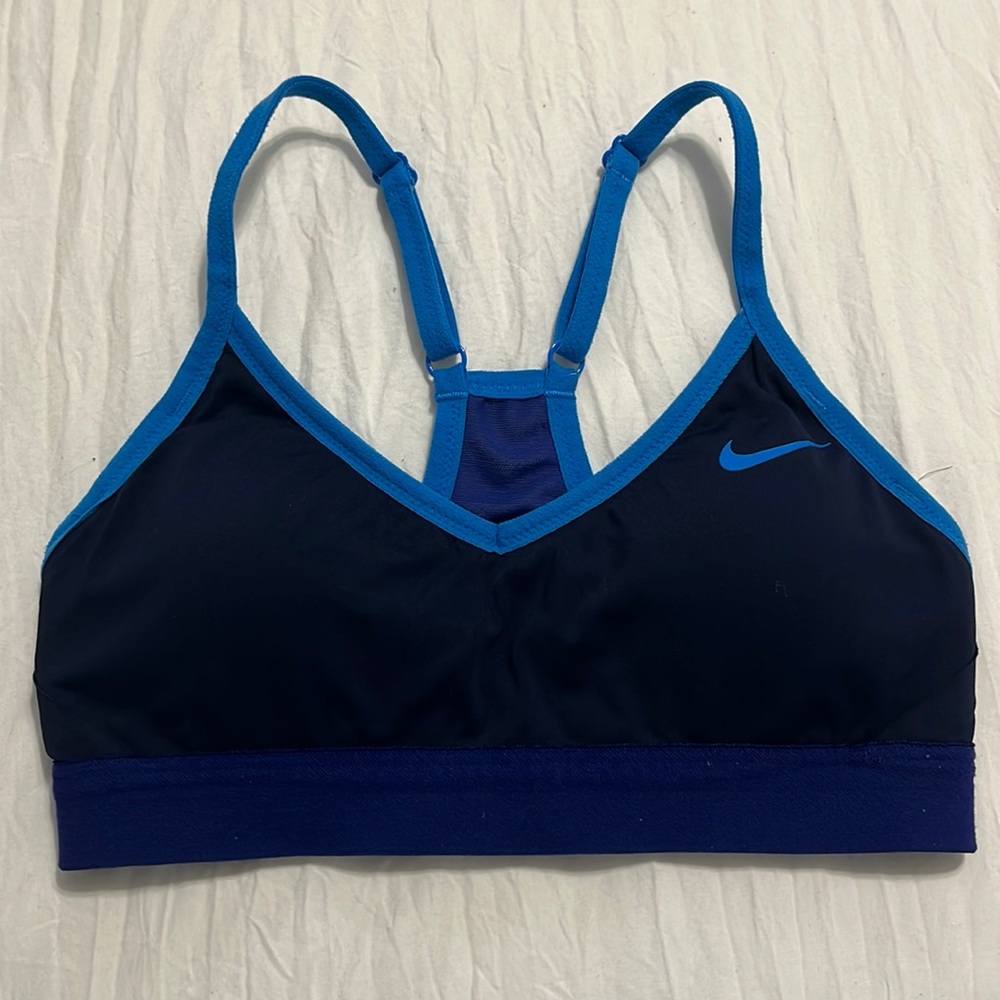 nike sports bra